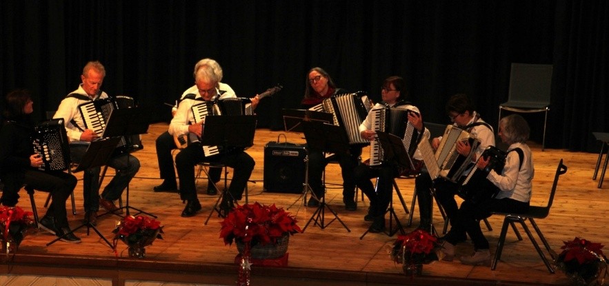 Adventsfeier 2025 Akkordeonorchester